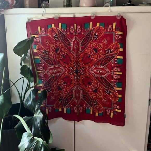 Farfalla Seta 100% Wool Scarf - Picture 3 of 5